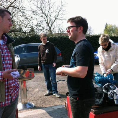 Frühjahrsputz der SPD Stadtfeld am 14.04.2012 auf dem Patenspielplatz am Europaring