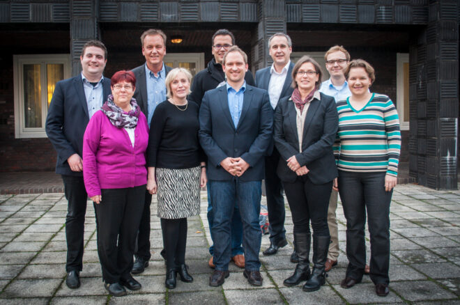 Der neue gewählte Vorstand der SPD Magdeburg: Denny Hitzeroth, Burkhard Lischka, Paul-Gerhard Stieger, Jens Rösler, Carlo Reifgerste, Uschi Biedermann, Kornelia Keune, Dr. Falko Grube, Birgit Steinmetz und Steffi Meyer