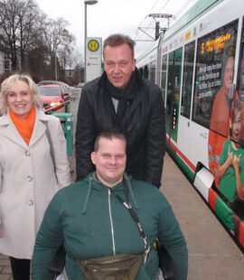 Burkhard Lischka mit Andi Poppe (AG Menschen mit Behinderungen) und Konny Keune (SPD-Ortsverein Magdeburg-Stadtfeld)
